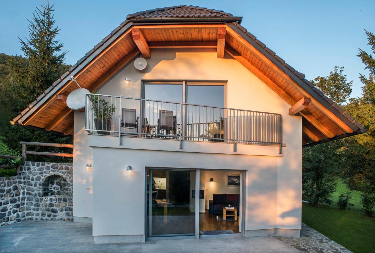Apartments Sivka - Private Sauna Церкле на Горенскем Екстериор снимка